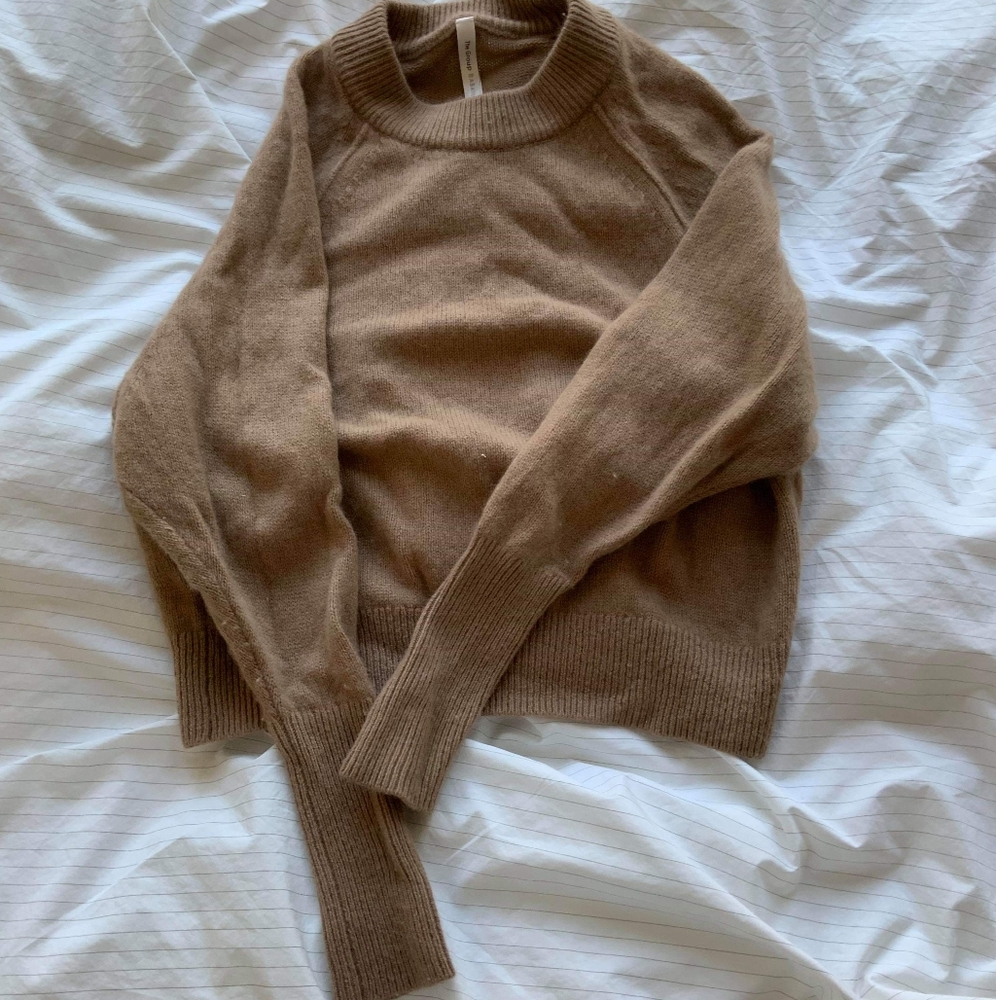 Sweater - Picture 4 of 5